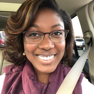 Meet your Posher, Alicia